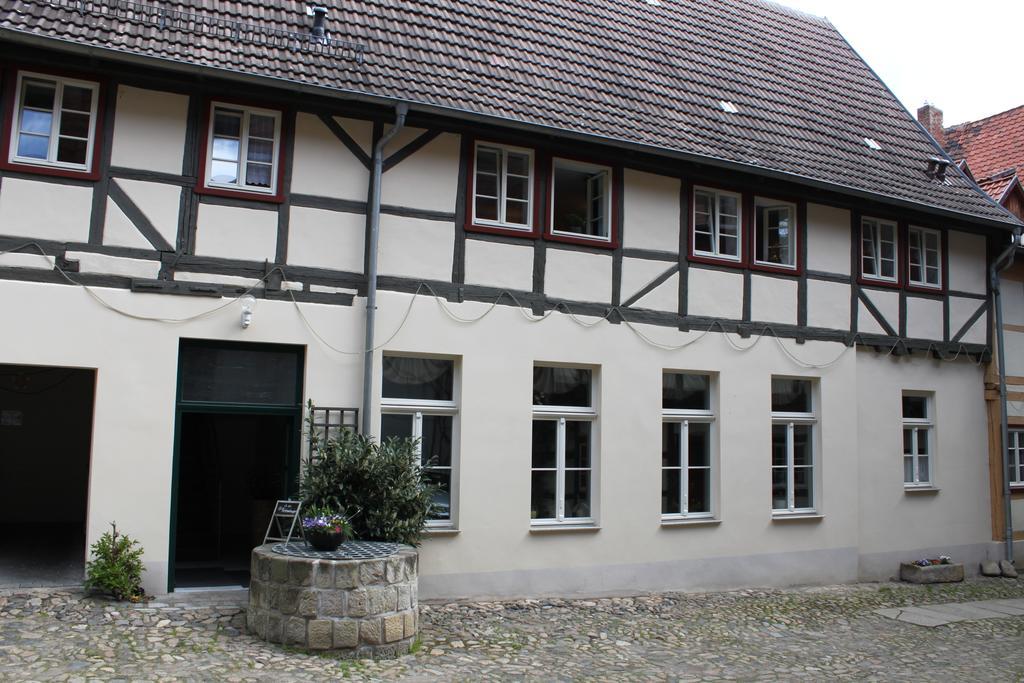 Ferienwohnungen Im Alten Handelshof Quedlinburg Exterior photo